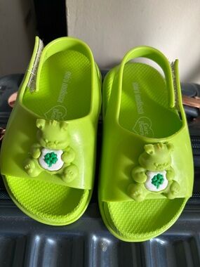 Mini Melissa Bright Lime Green Bear Slide Sandals
